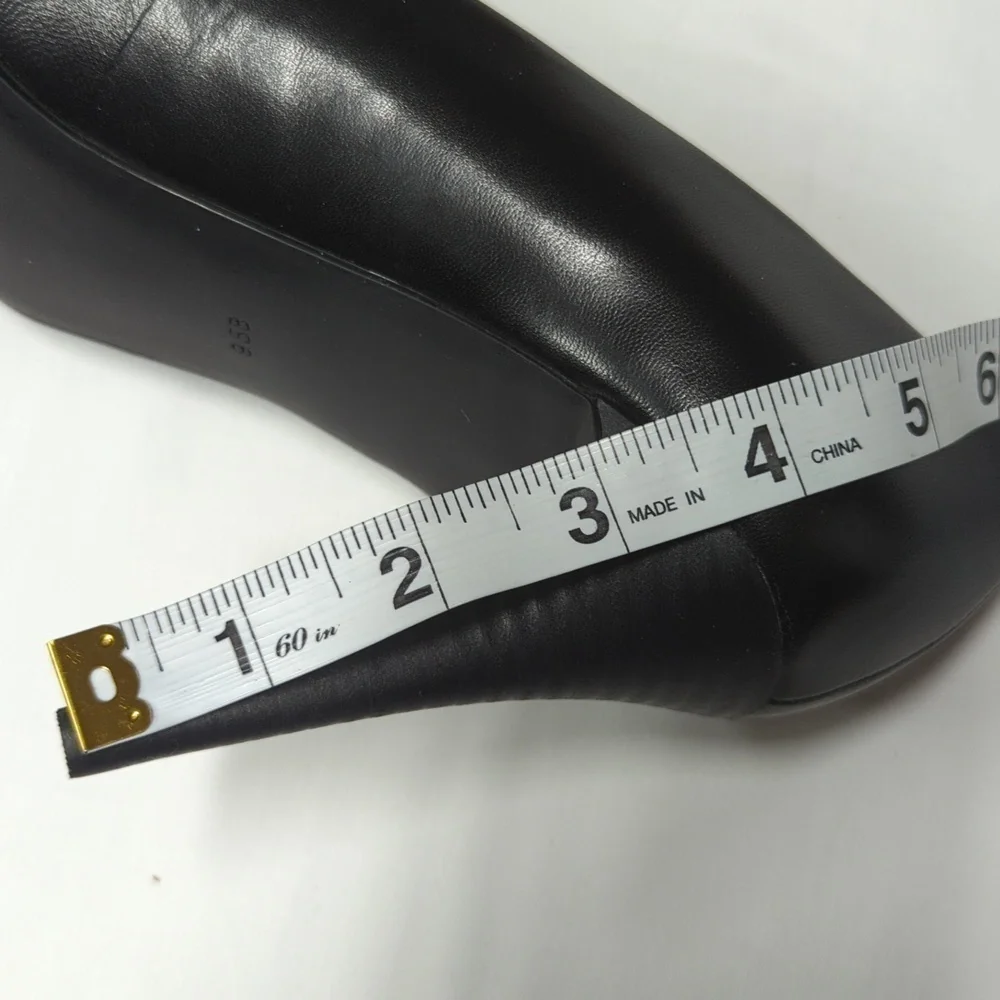Ralph Lauren Black heels. - Picture 5 of 5